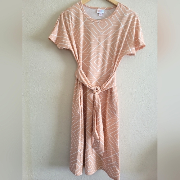 LulaRoe Marly Dress, Peach and White Geo Print, Size Small - Picture 2 of 6